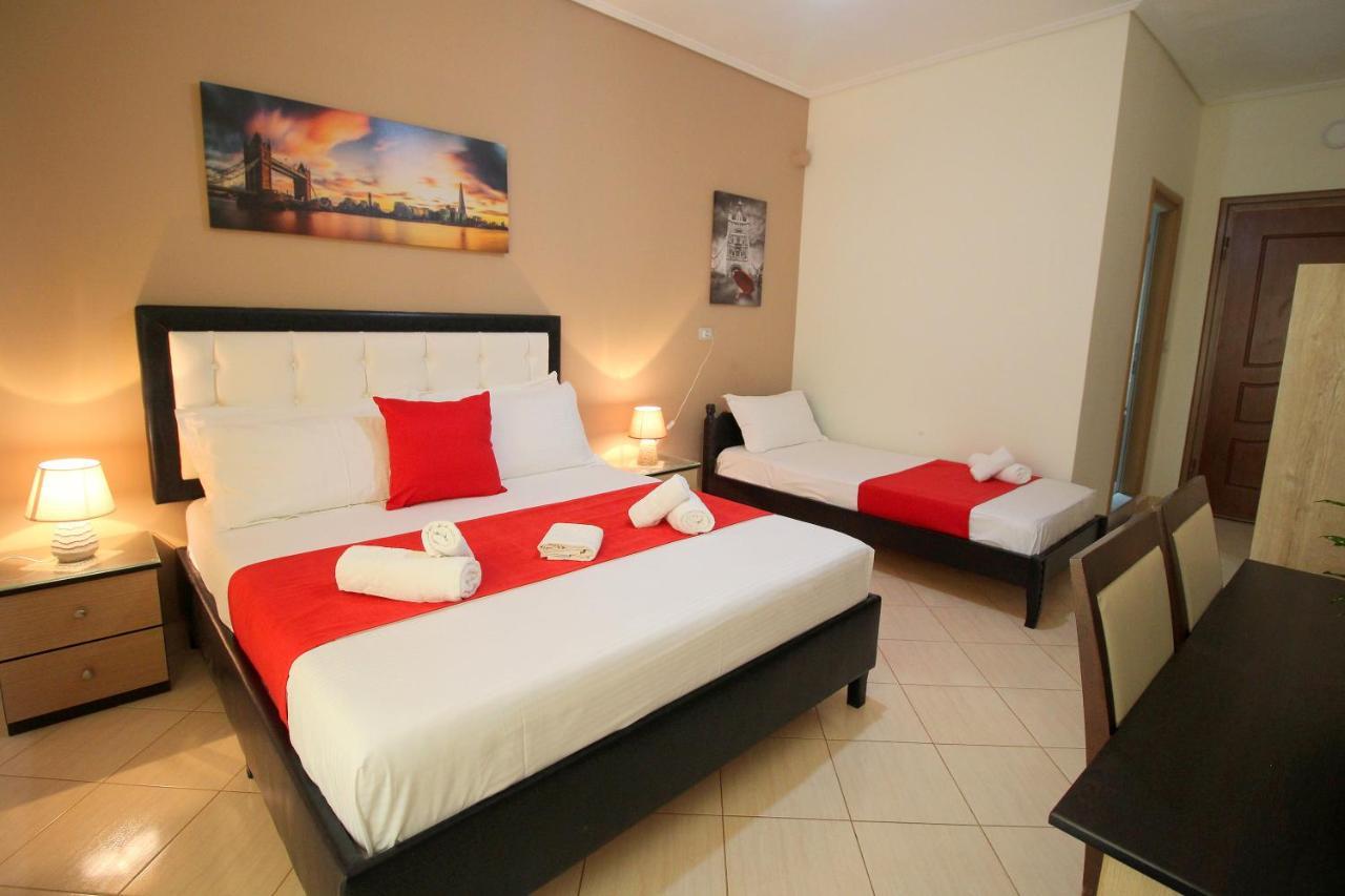 Centrum Hotel Ksamil Buitenkant foto