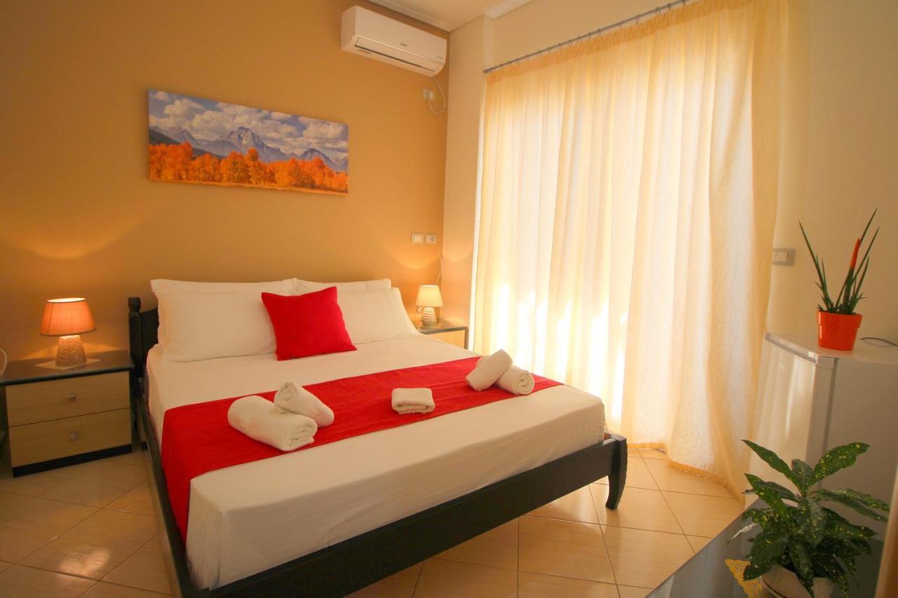Centrum Hotel Ksamil Buitenkant foto