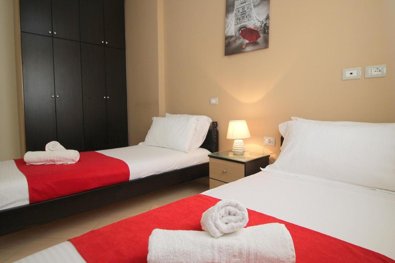 Centrum Hotel Ksamil Buitenkant foto