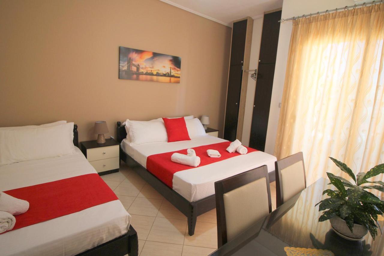 Centrum Hotel Ksamil Buitenkant foto