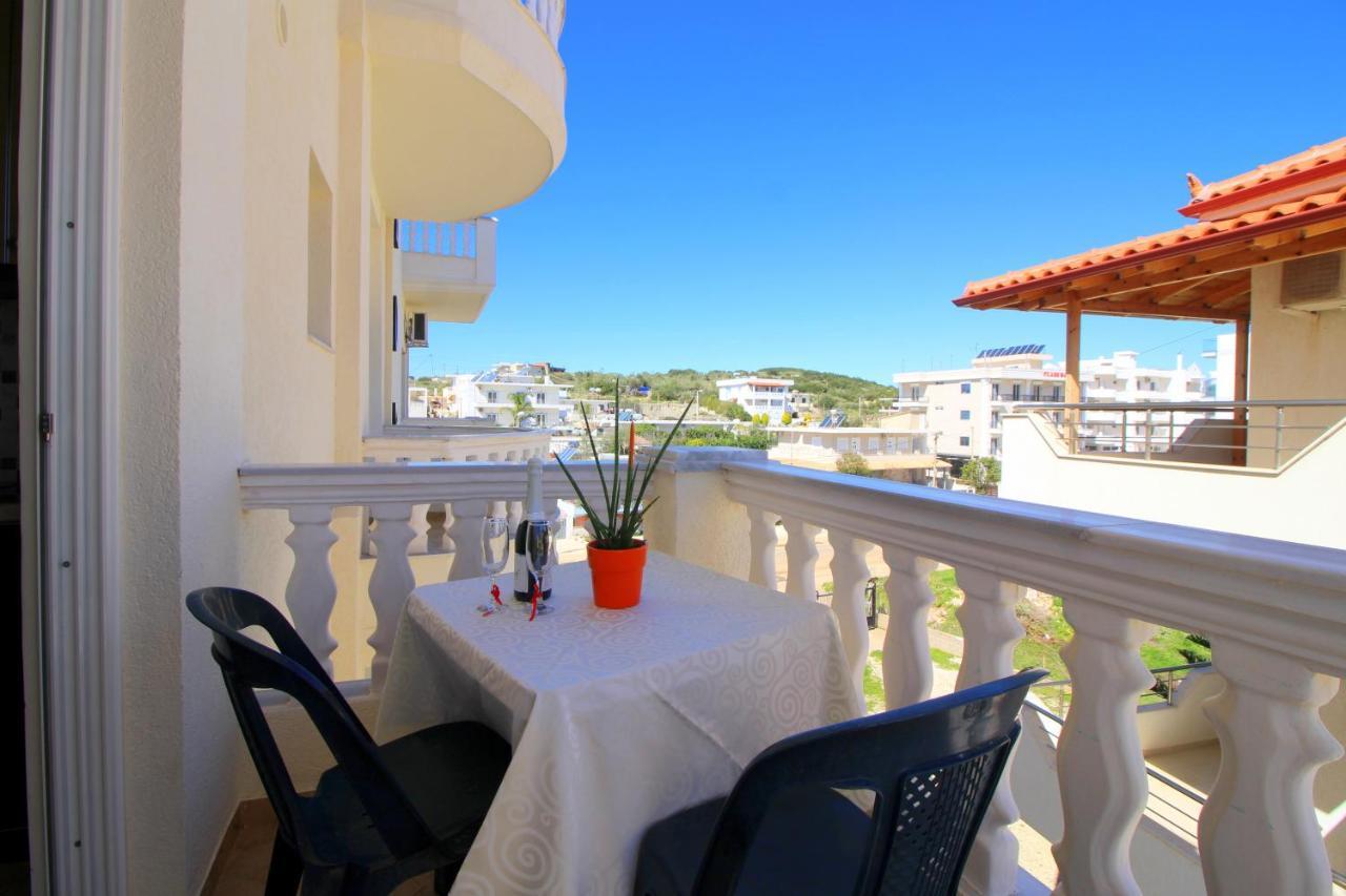 Centrum Hotel Ksamil Buitenkant foto
