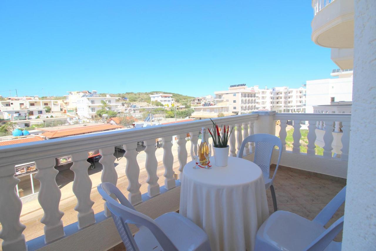 Centrum Hotel Ksamil Buitenkant foto